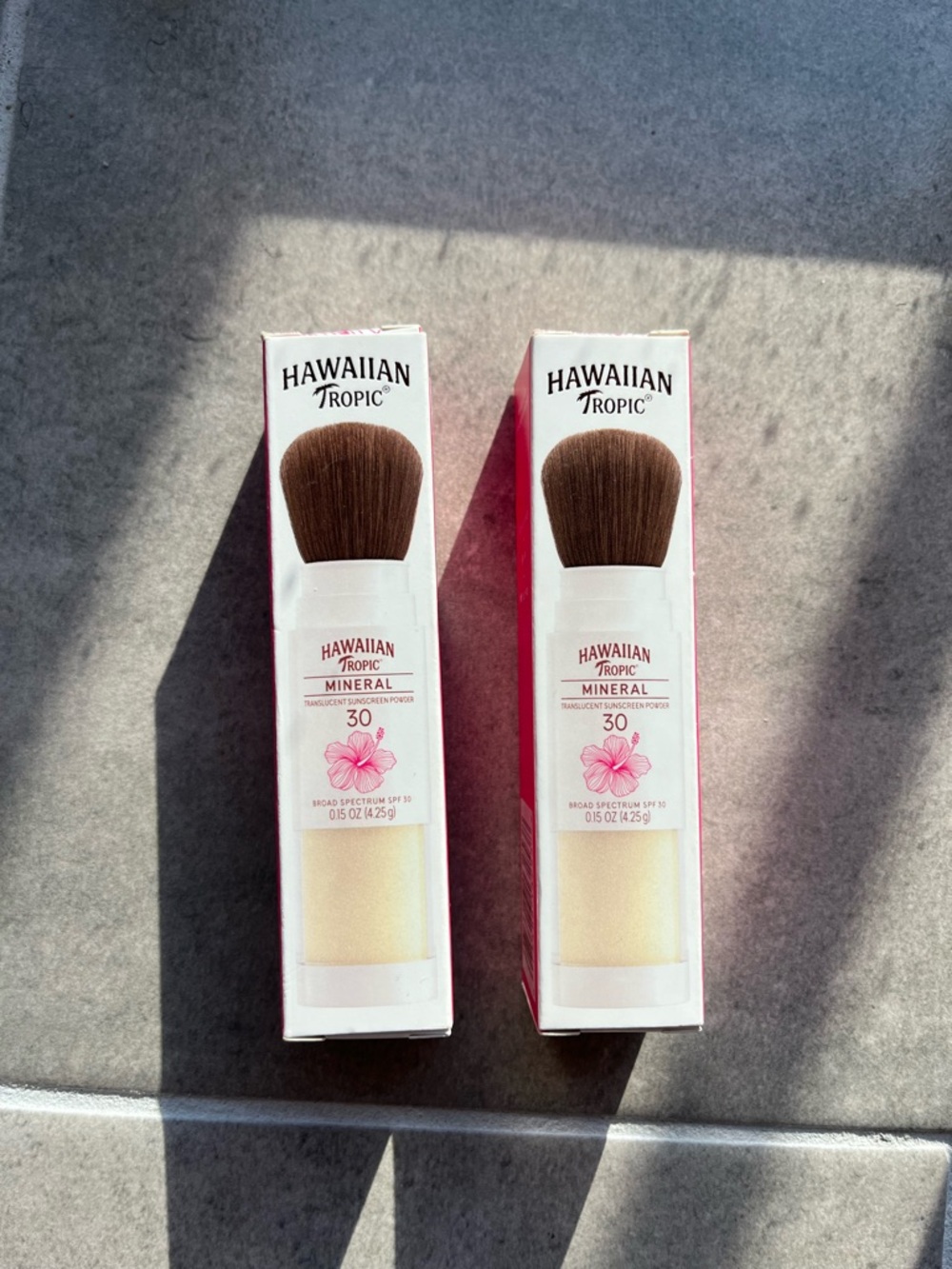 Brand new Hawaiian Tropic Mineral SPF 30 Quantity of Two Translucent Powder